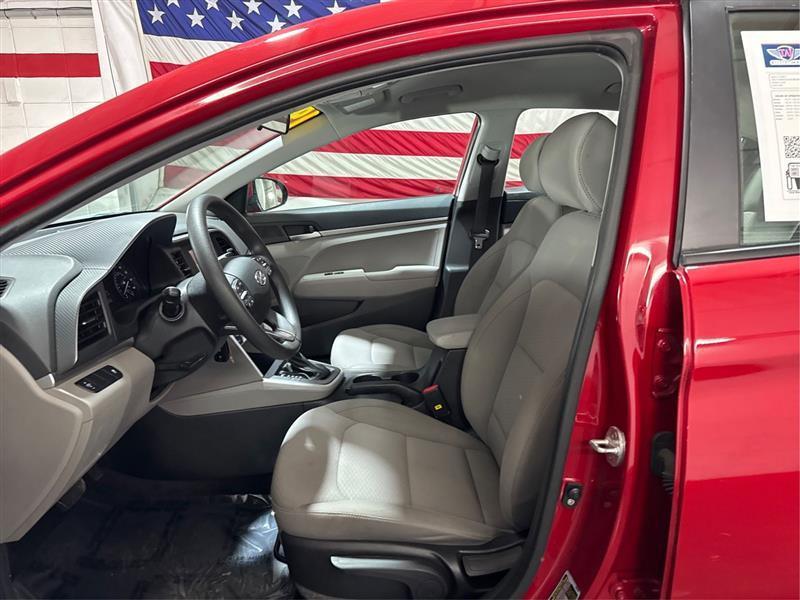 Hyundai Elantra SE 6M 2019