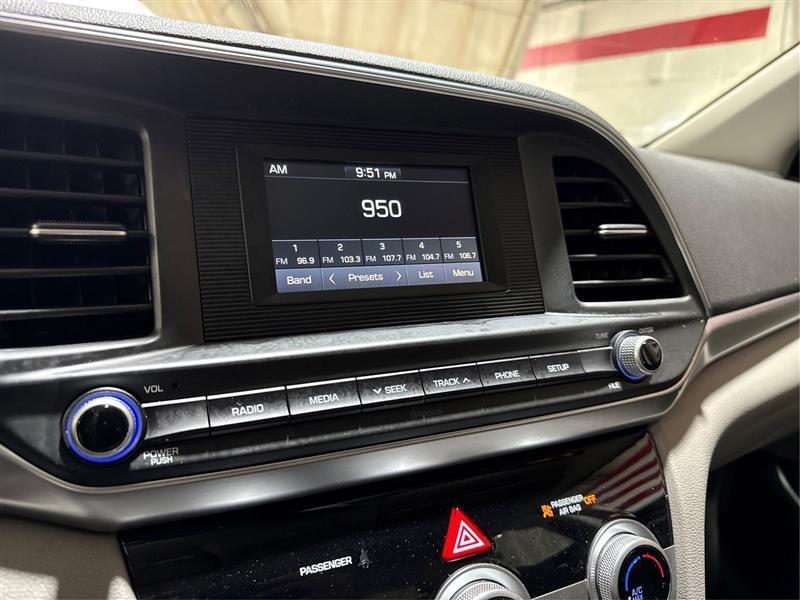 Hyundai Elantra SE 6M 2019