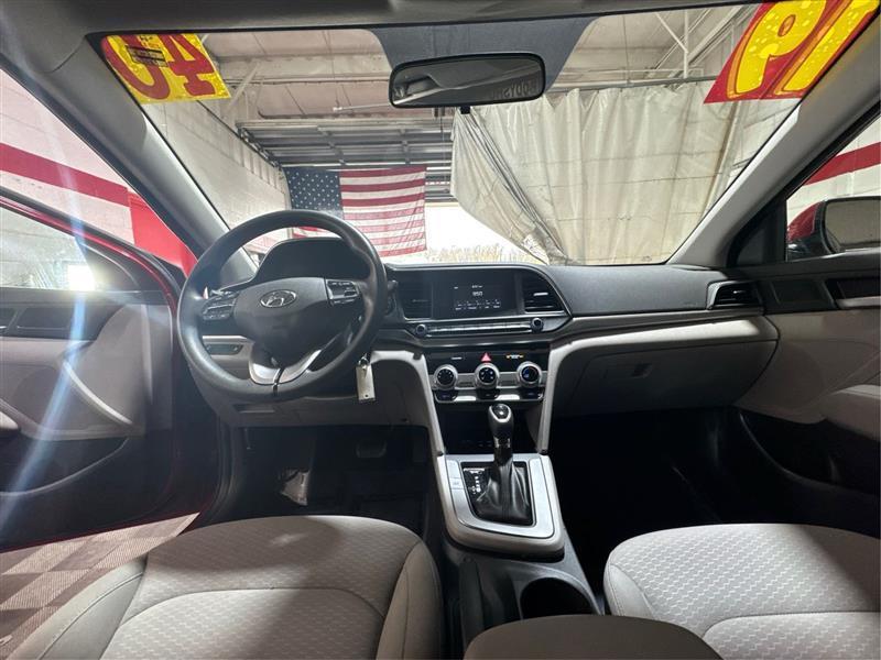 Hyundai Elantra SE 6M 2019