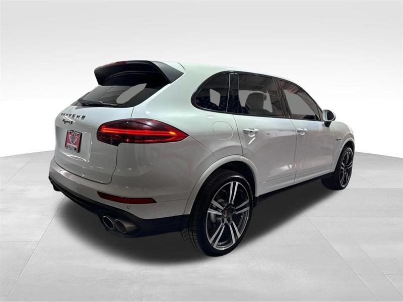 Porsche Cayenne Hybrid S 2017