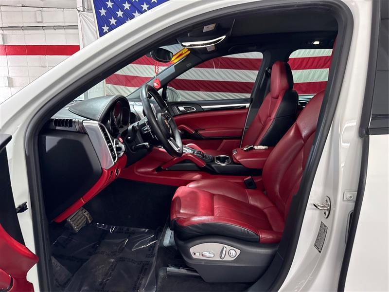 Porsche Cayenne Hybrid S 2017