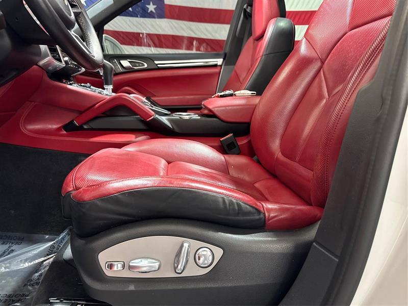 Porsche Cayenne Hybrid S 2017