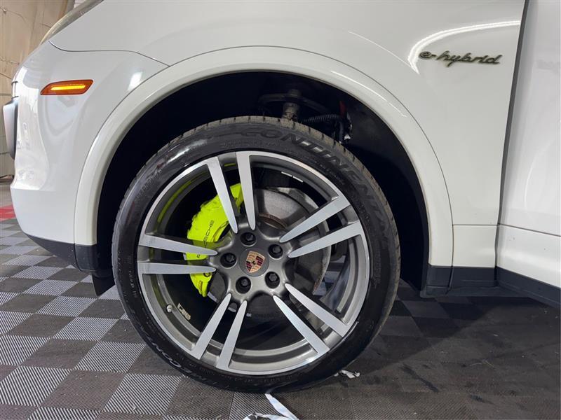 Porsche Cayenne Hybrid S 2017