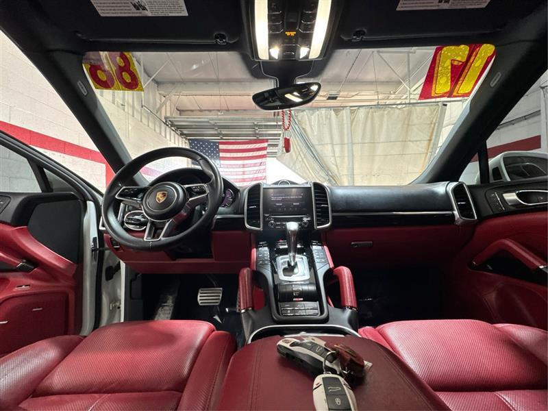 Porsche Cayenne Hybrid S 2017