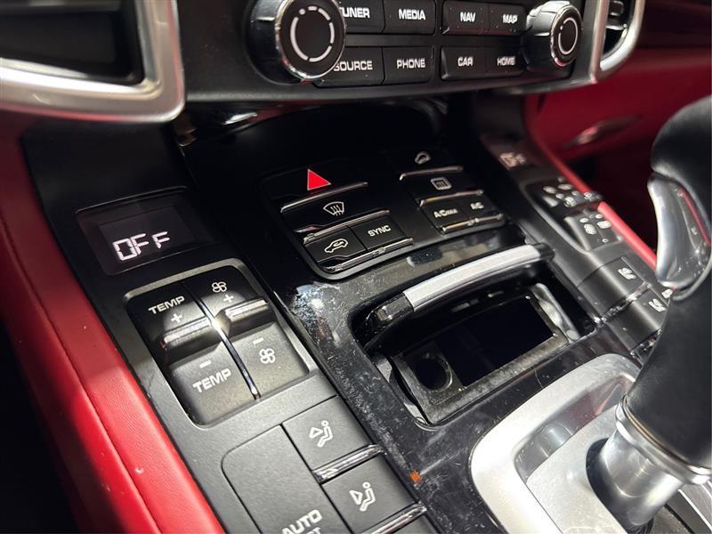 Porsche Cayenne Hybrid S 2017