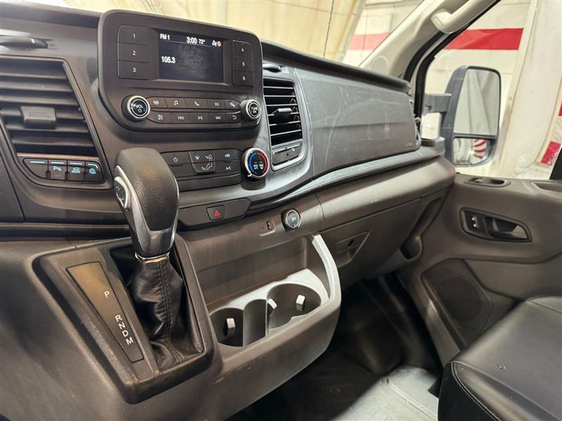 Ford Transit 250 Van Low Roof w/Sliding Pass. 130-in. WB 2021