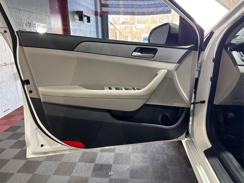 Hyundai Sonata SE 2018