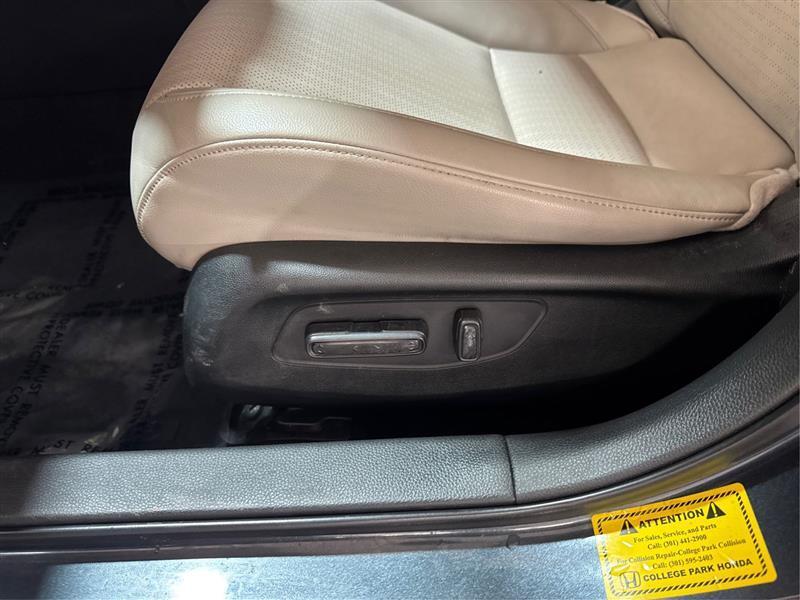 Honda Civic EX-L Hatchback 2022
