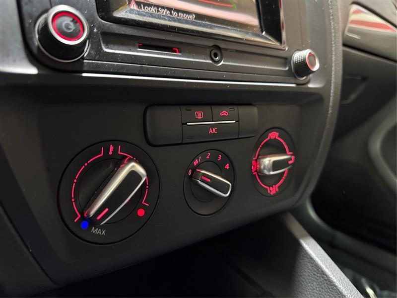 Volkswagen Jetta 1.4T S 6A 2017