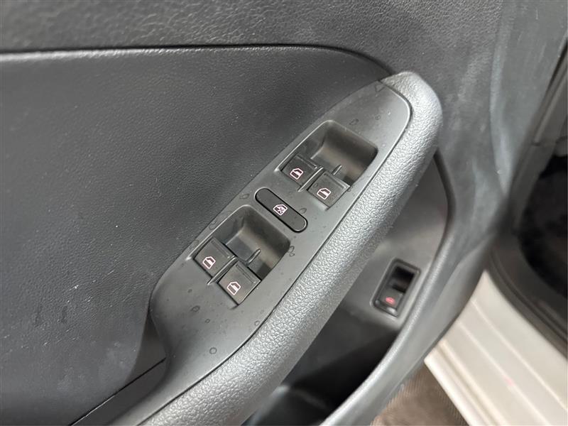 Volkswagen Jetta 1.4T S 6A 2017