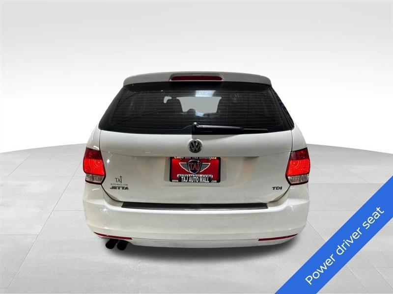 Volkswagen Jetta SportWagen 2.0L TDI 2013