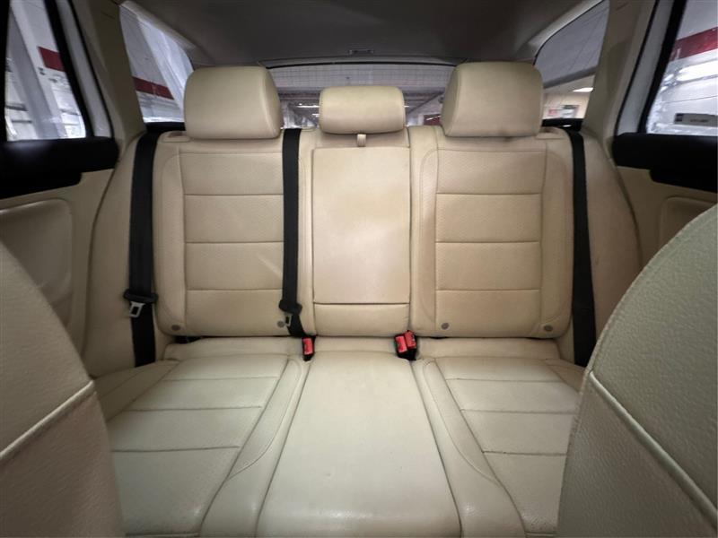 Volkswagen Jetta SportWagen 2.0L TDI 2013