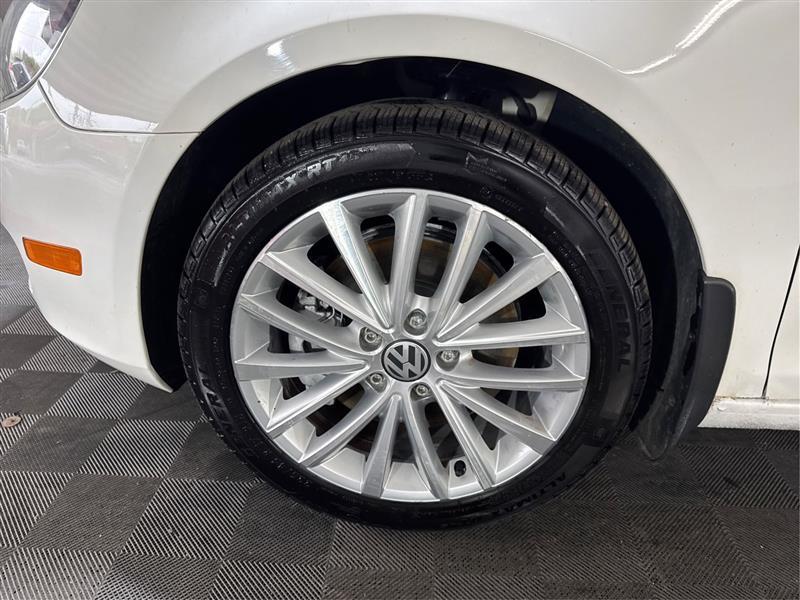 Volkswagen Jetta SportWagen 2.0L TDI 2013