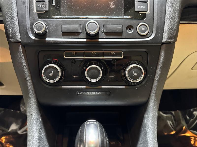 Volkswagen Jetta SportWagen 2.0L TDI 2013