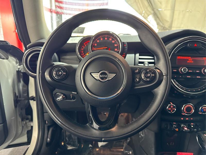 MINI Cooper Base 2014