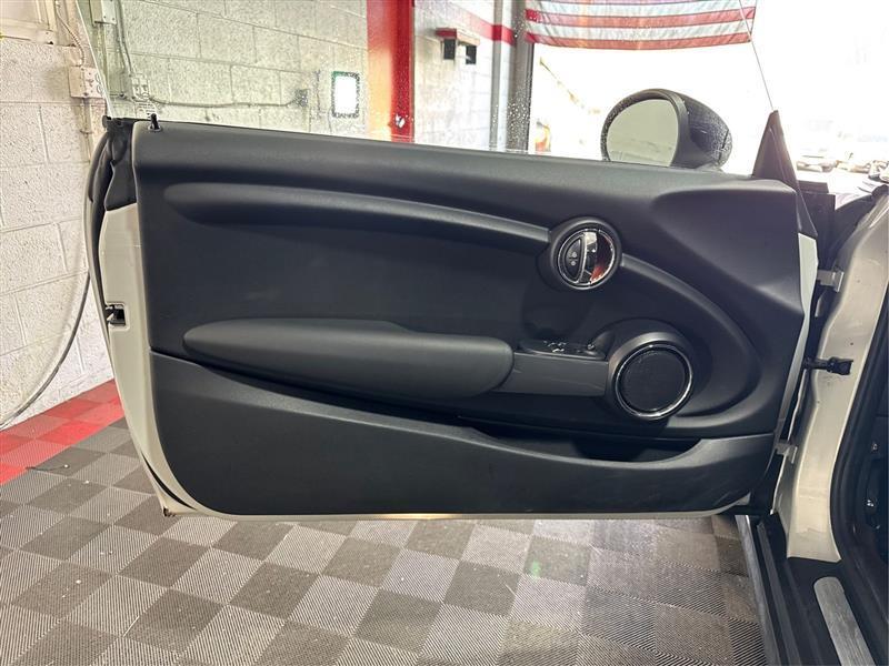 MINI Cooper Base 2014