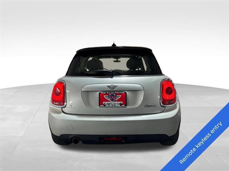 MINI Cooper Base 2014