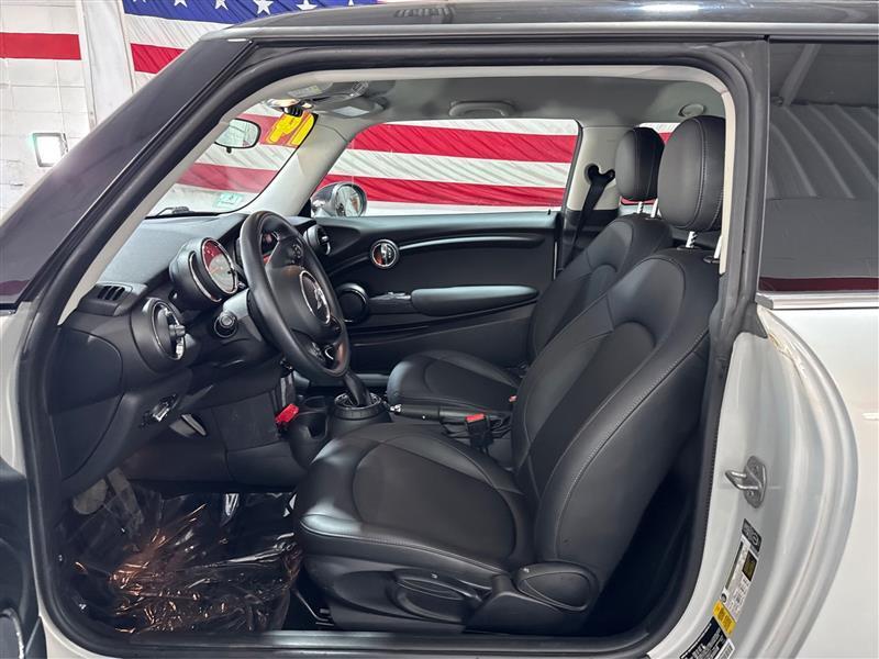 MINI Cooper Base 2014