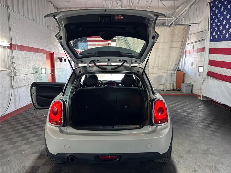 MINI Cooper Base 2014