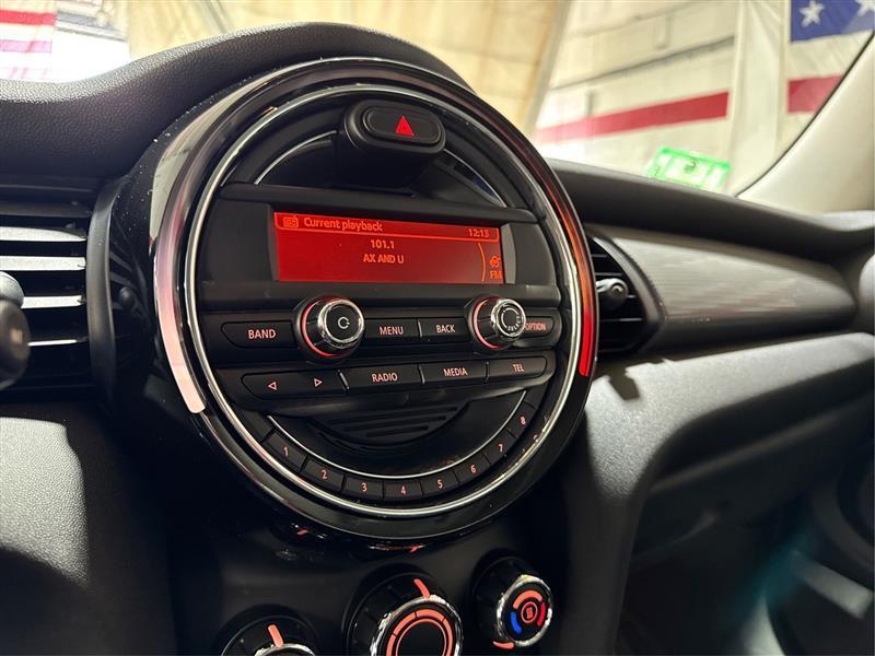 MINI Cooper Base 2014