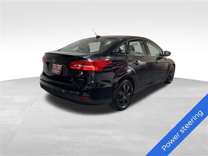 Ford Focus S Sedan 2016