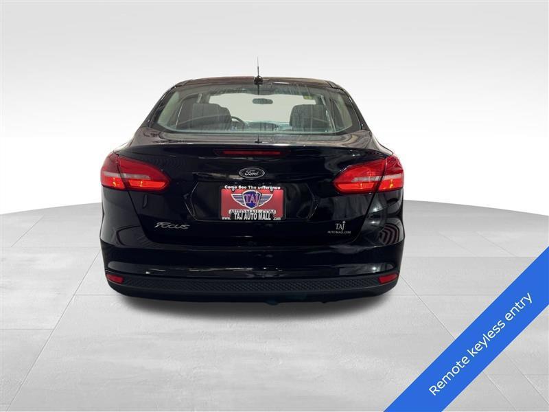 Ford Focus S Sedan 2016