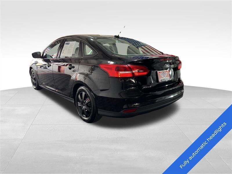 Ford Focus S Sedan 2016