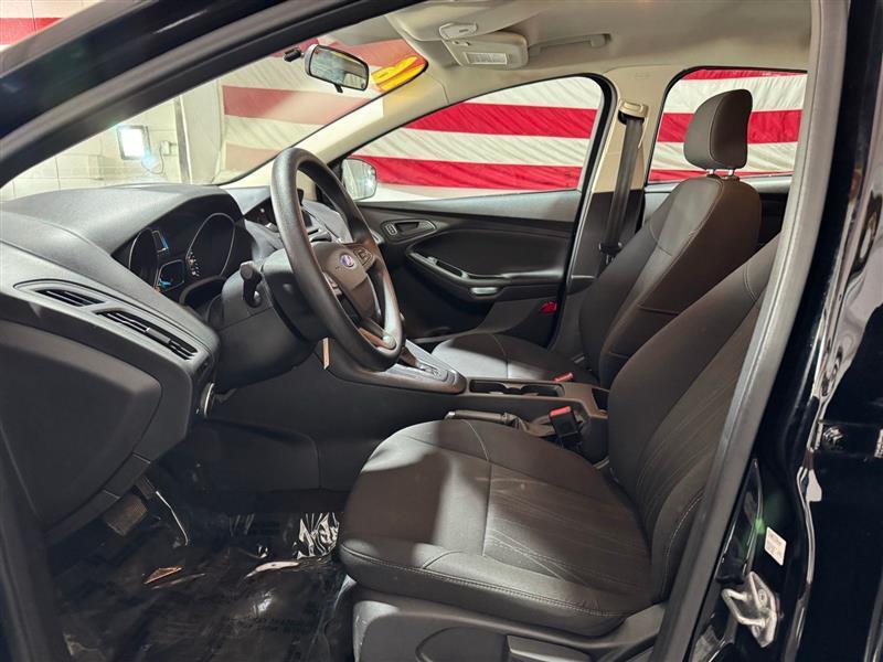 Ford Focus S Sedan 2016