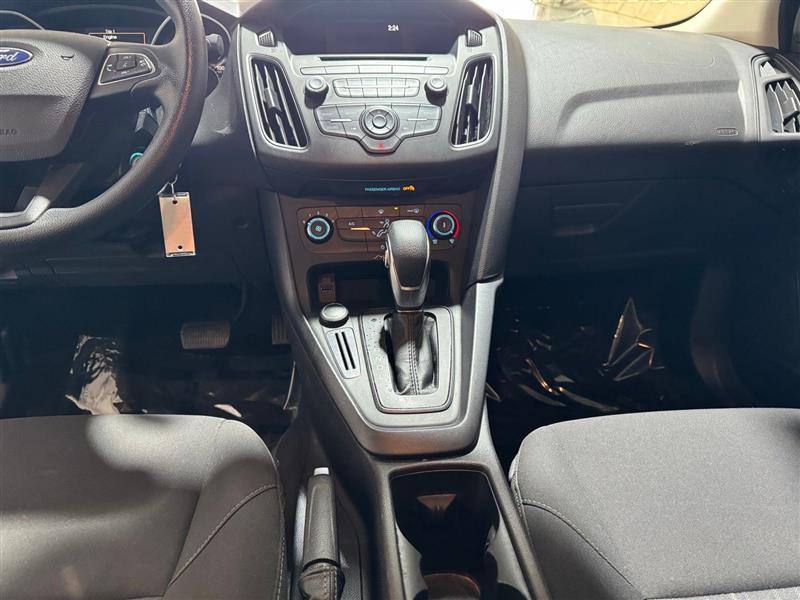 Ford Focus S Sedan 2016