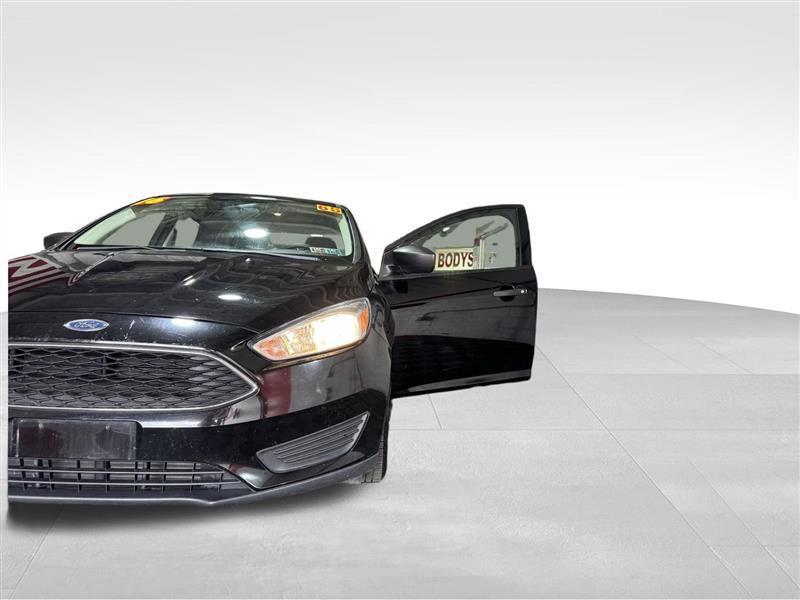 Ford Focus S Sedan 2016