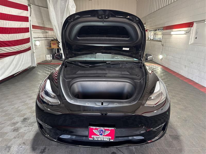 Tesla Model Y Long Range AWD 2023