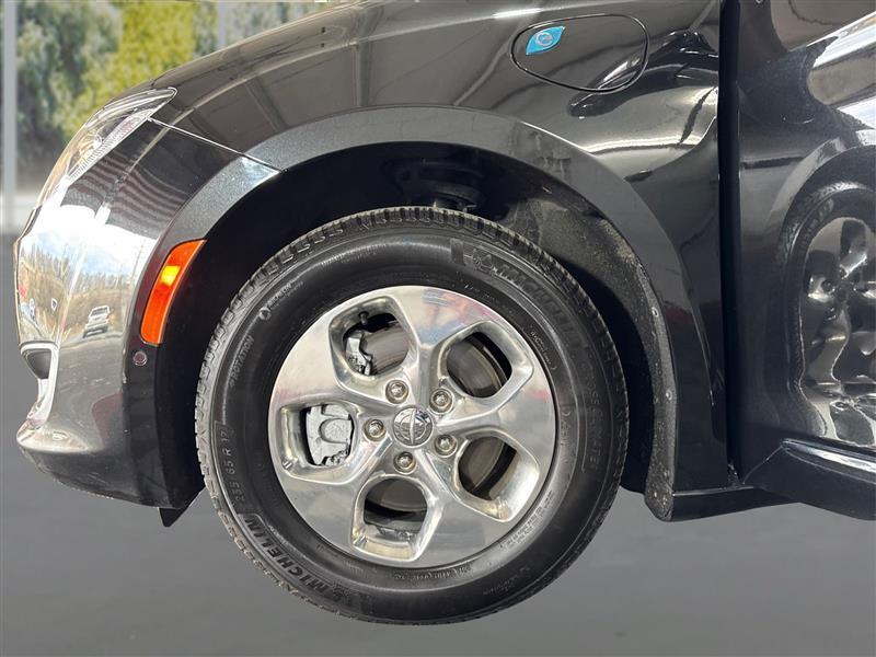 Chrysler Pacifica Hybrid Limited 2018