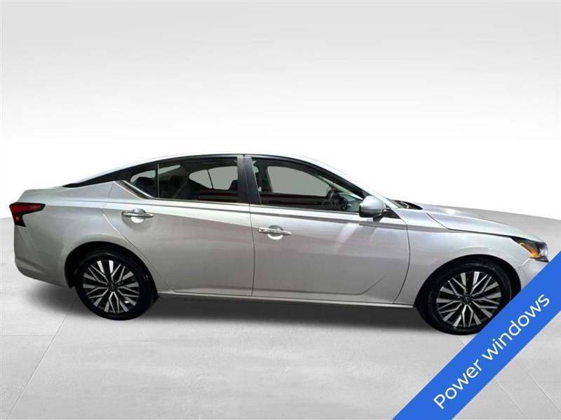 Nissan Altima 2.5 SV 2023