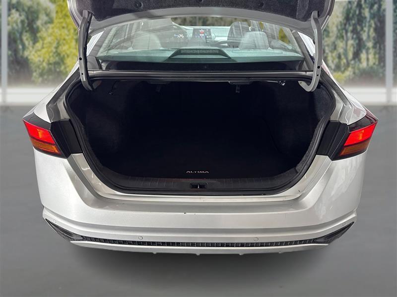 Nissan Altima 2.5 SV 2023