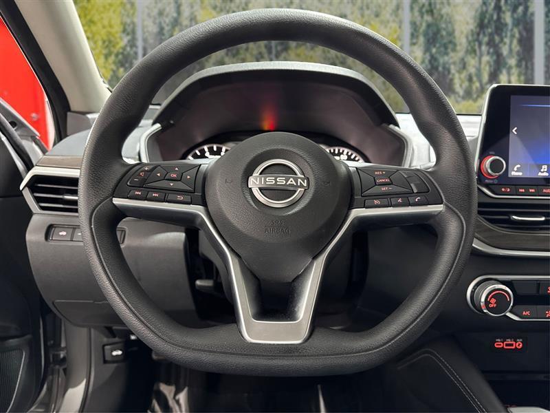 Nissan Altima 2.5 SV 2023