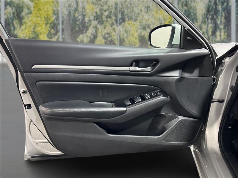 Nissan Altima 2.5 SV 2023