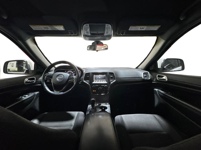 Jeep Grand Cherokee Laredo 2WD 2020