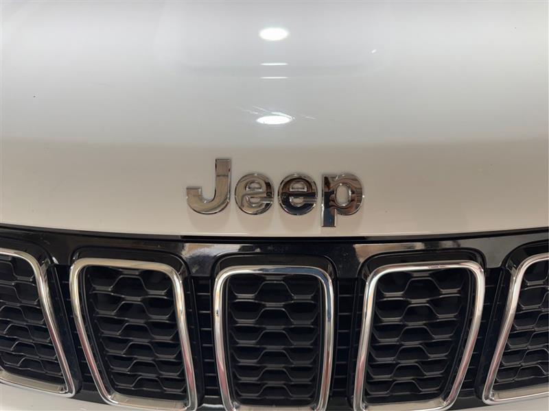 Jeep Grand Cherokee Laredo 2WD 2020