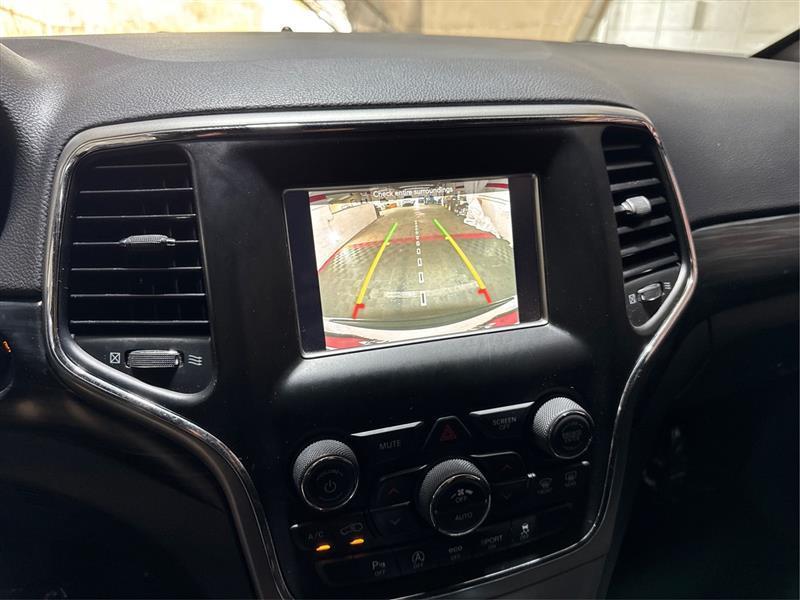 Jeep Grand Cherokee Laredo 2WD 2020