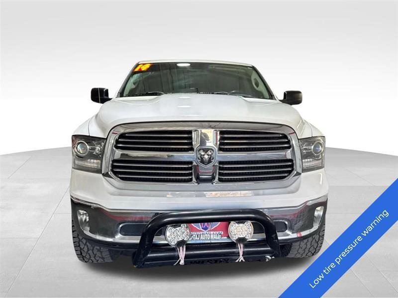 RAM 1500 SLT Quad Cab 4WD 2014