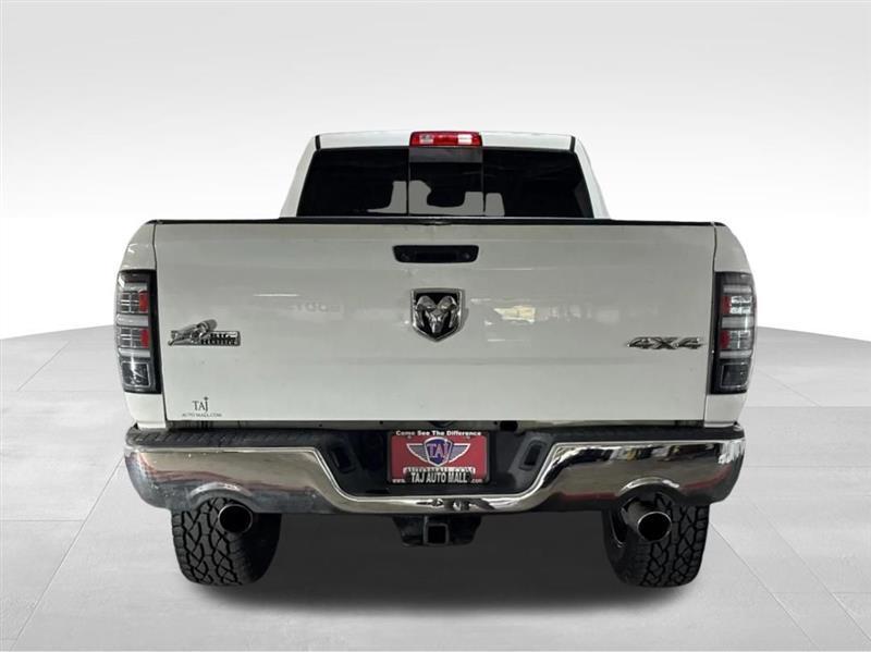 RAM 1500 SLT Quad Cab 4WD 2014