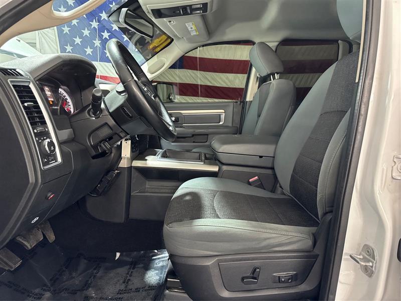 RAM 1500 SLT Quad Cab 4WD 2014