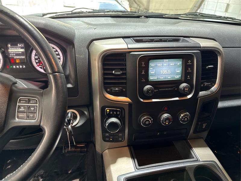 RAM 1500 SLT Quad Cab 4WD 2014