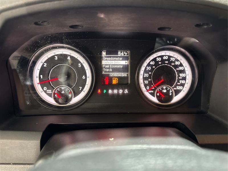 RAM 1500 SLT Quad Cab 4WD 2014
