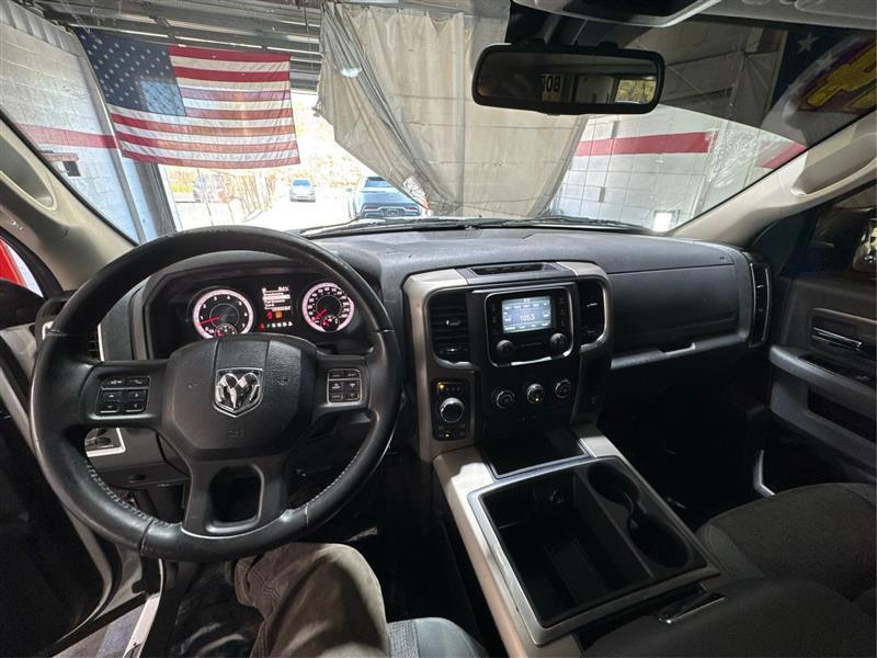 RAM 1500 SLT Quad Cab 4WD 2014