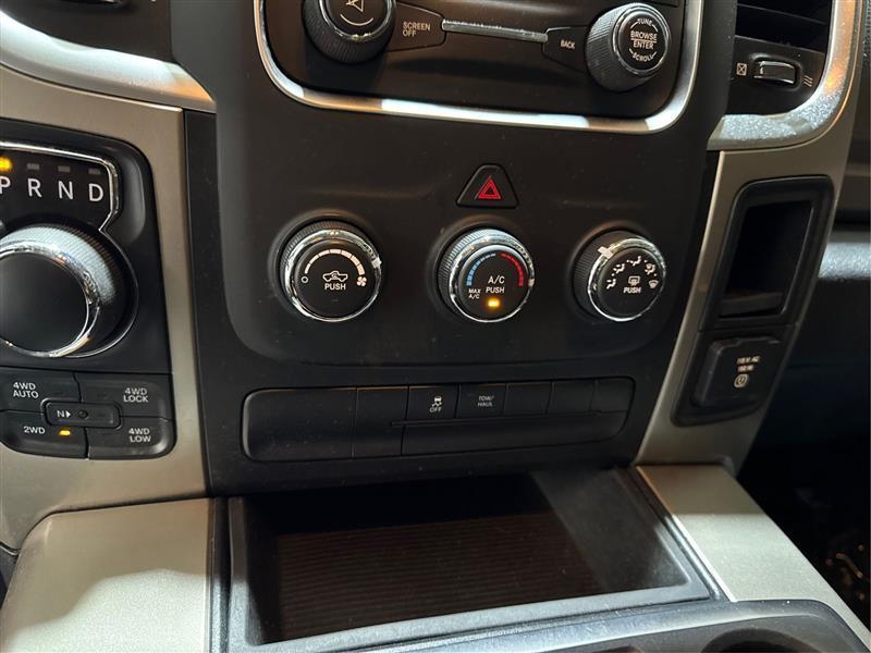 RAM 1500 SLT Quad Cab 4WD 2014