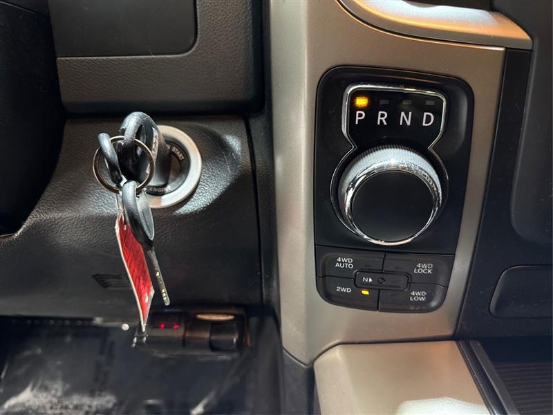 RAM 1500 SLT Quad Cab 4WD 2014