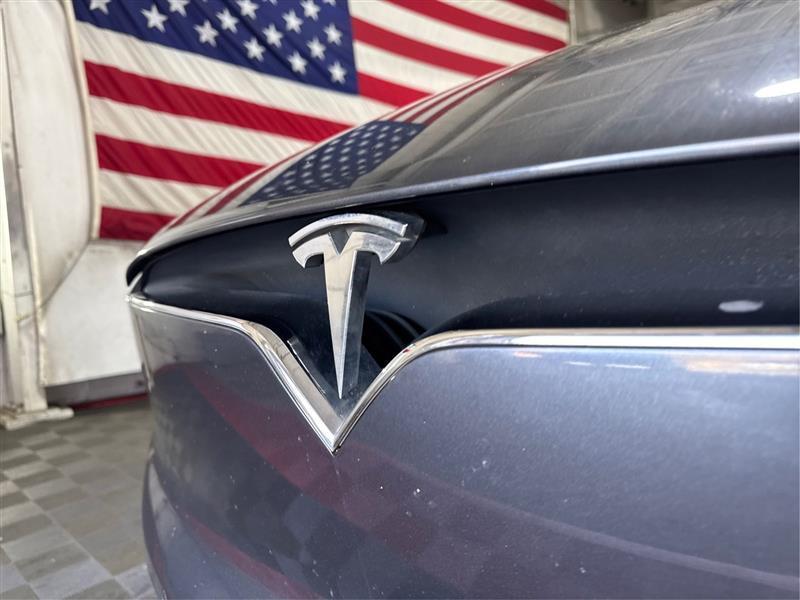 Tesla Model X 90D 2017