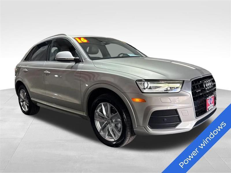 Audi Q3 2.0T quattro Premium Plus 2016
