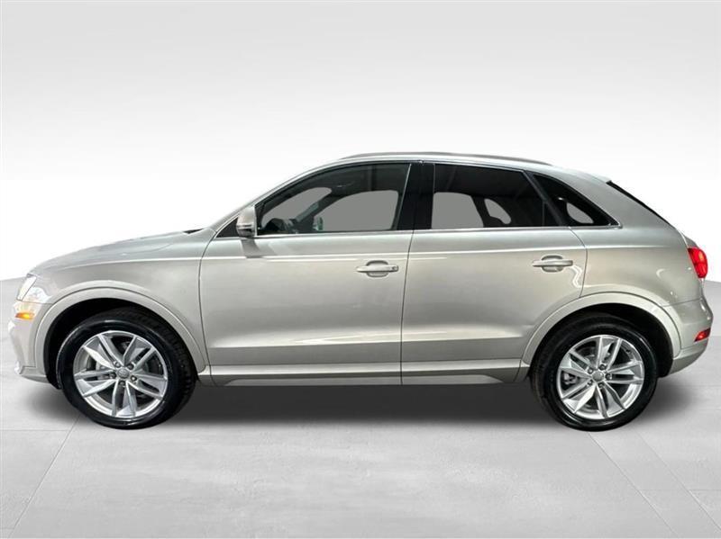 Audi Q3 2.0T quattro Premium Plus 2016